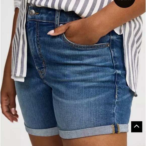 NWT torrid 7'' Perfect High-Rise Short - Picture 5 of 10